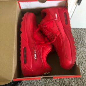 RED NIKE AIR MAX 90